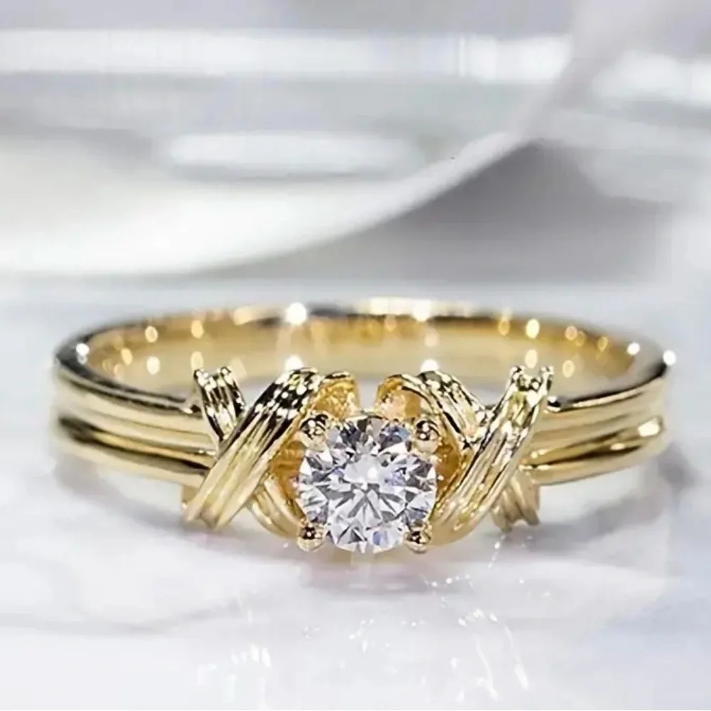 14K Elegant Promise Ring With Shiny Cubic Zirconia.